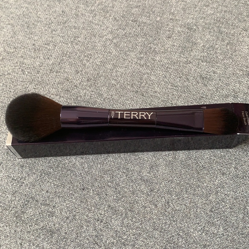 ByTerry dual-ended face brush